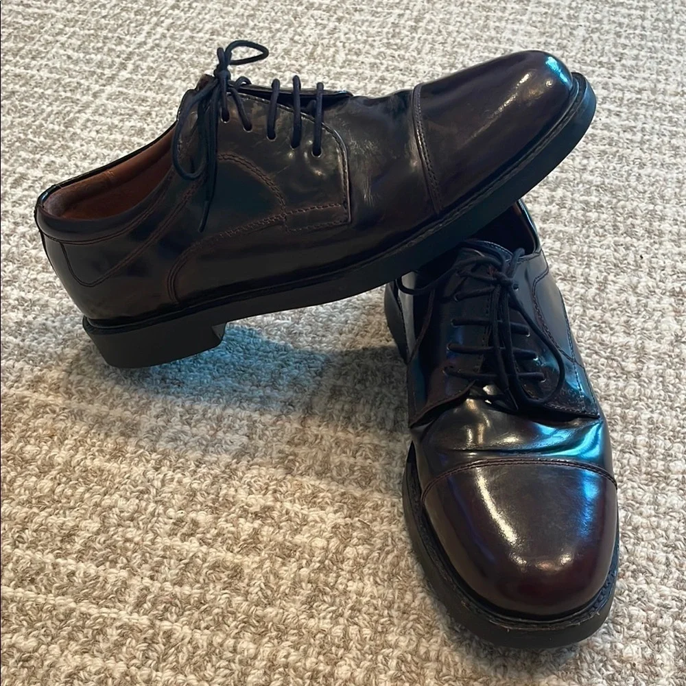 Classic Johnston & Murphy Dark Brown Distressed Leather Oxfords Johnston & Murphy Men main image 3
